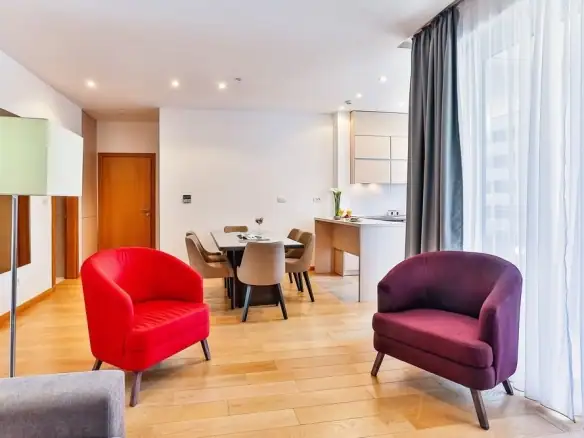 Izdavanje: Dvosoban stan 76 m² – Budva — fotografija 3