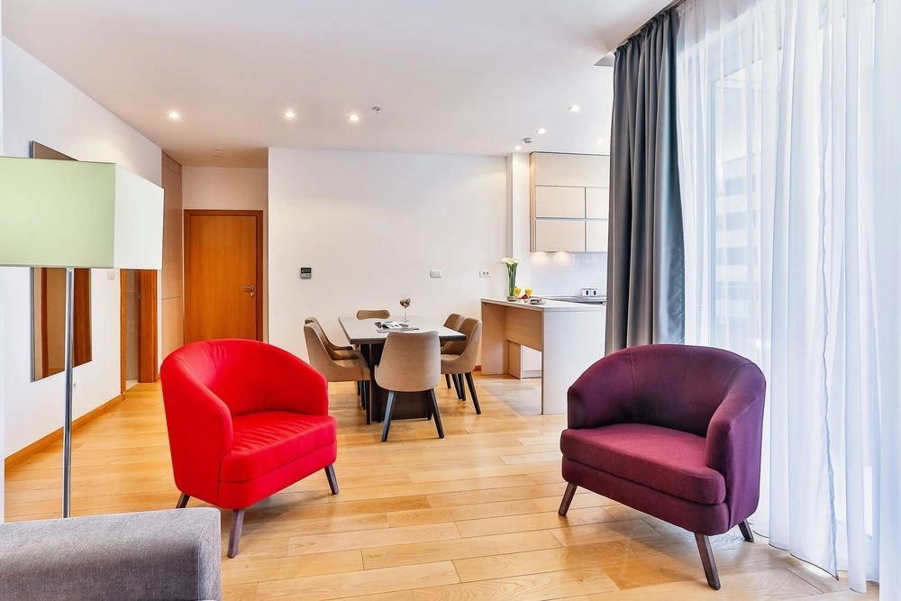 Izdavanje: Dvosoban stan 76 m² – Budva — fotografija 3