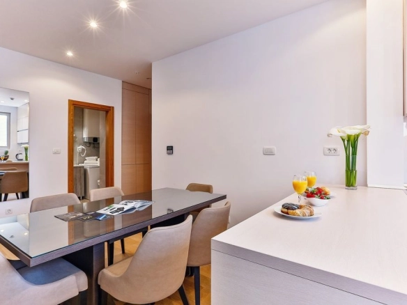 Izdavanje: Dvosoban stan 76 m² – Budva — fotografija 9