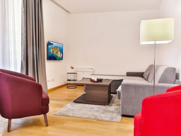 Izdavanje: Dvosoban stan 76 m² – Budva — fotografija 11