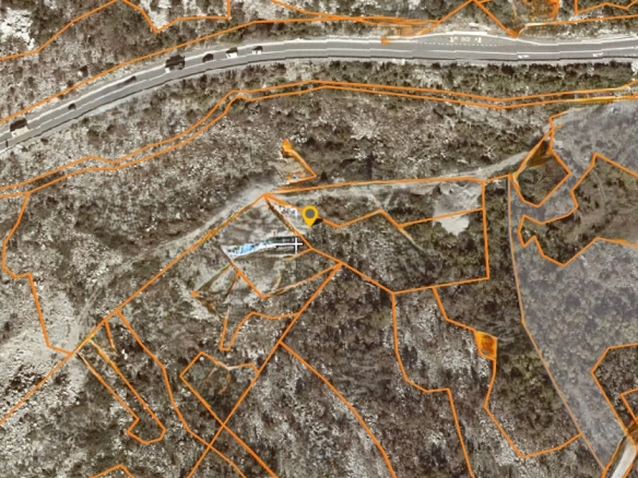 Plac 73.496 m² – Cetinje — fotografija 2