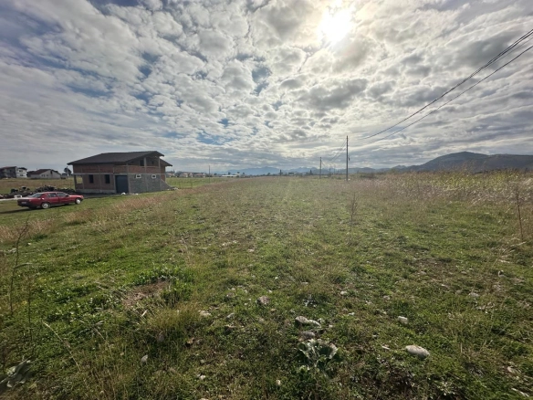 Plac od 1500 m² u Kokotima