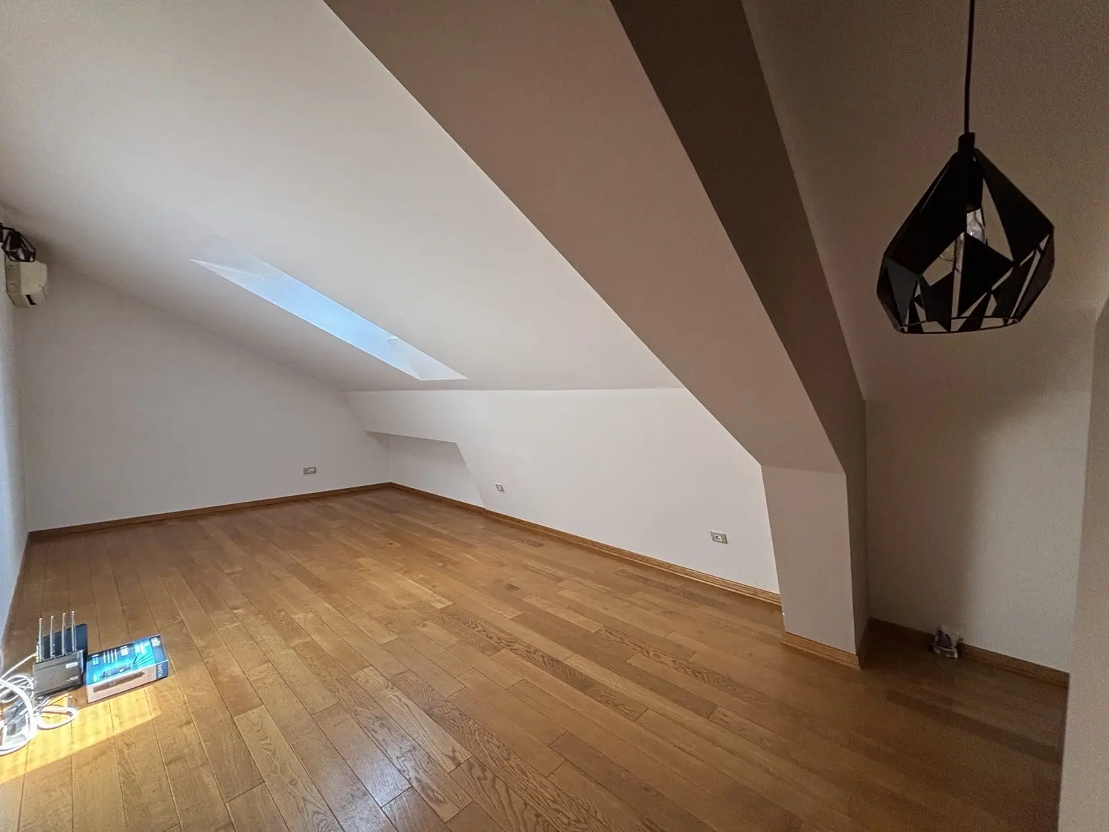Petosoban-duplex-stan-Krivi-most-Podgorica-9 Izdavanje: Stan 186 m² – Krivi most, Podgorica — fotografija 10