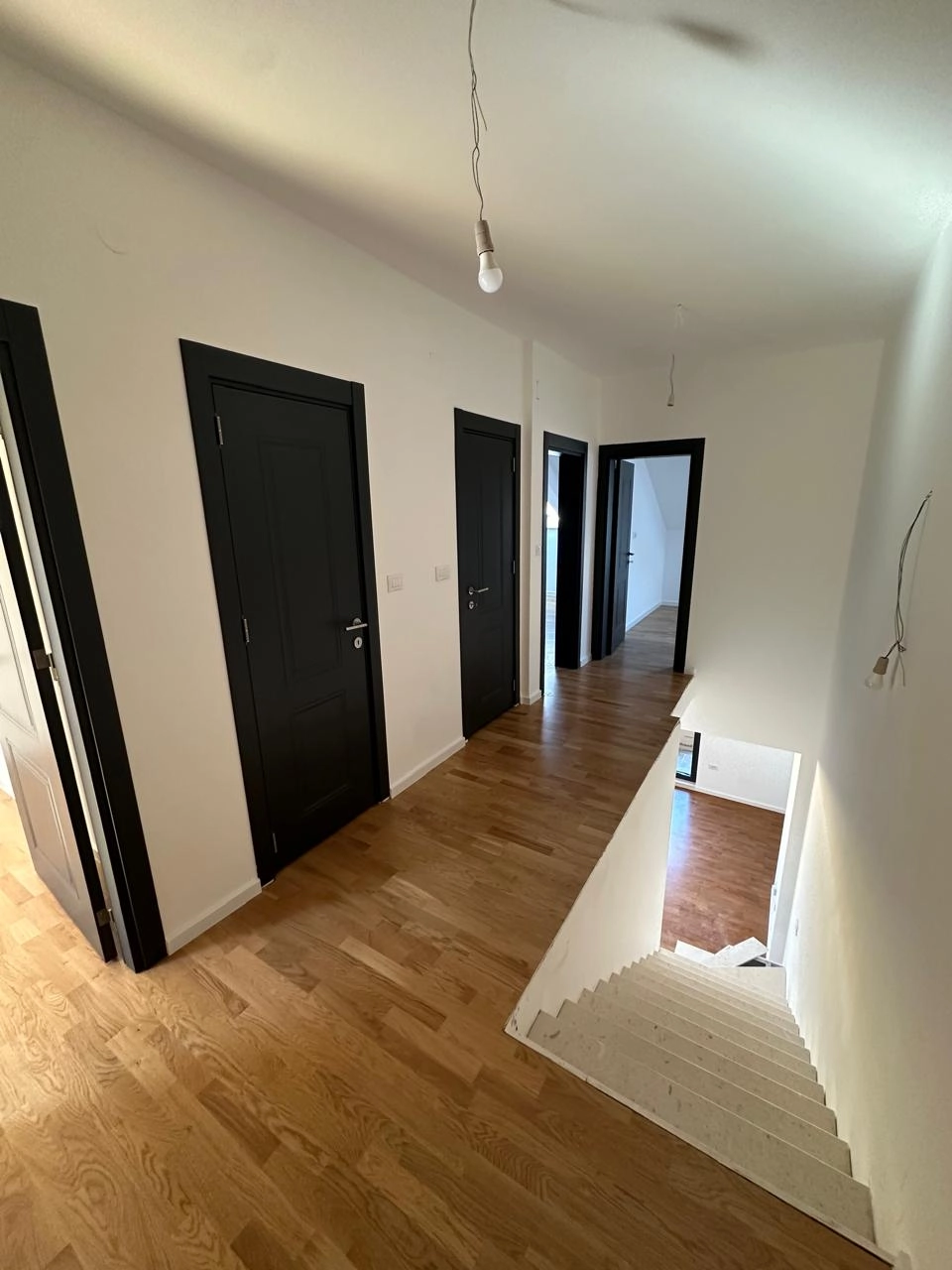 Dvosoban-stan-u-Zagoricu-Podgorica-6 Izdavanje: Dvosoban stan 100 m² – Zagorič, Podgorica — fotografija 7