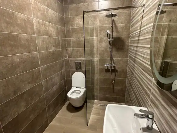 Izdavanje: Dvosoban stan 100 m² – Zagorič, Podgorica — fotografija 11