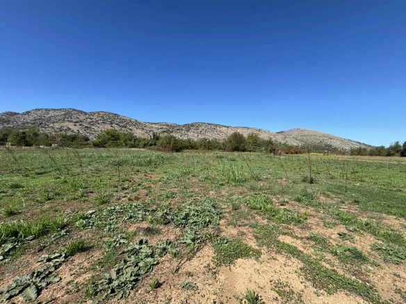 Plac 9.569 m² – Podgorica — fotografija 4