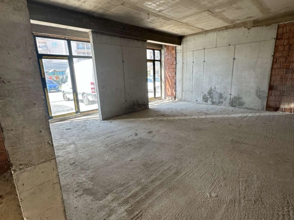 Izdavanje: Poslovni prostor 200 m² – Stari aerodrom, Podgorica — fotografija 2
