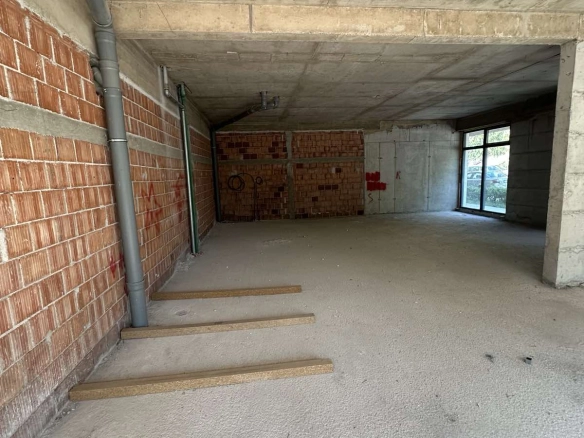 Izdavanje: Poslovni prostor 200 m² – Stari aerodrom, Podgorica — fotografija 5
