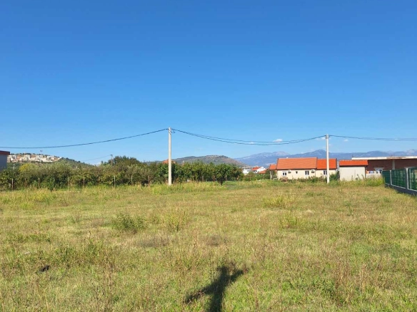 Plac 1.303 m² – Kokoti, Podgorica — fotografija 2