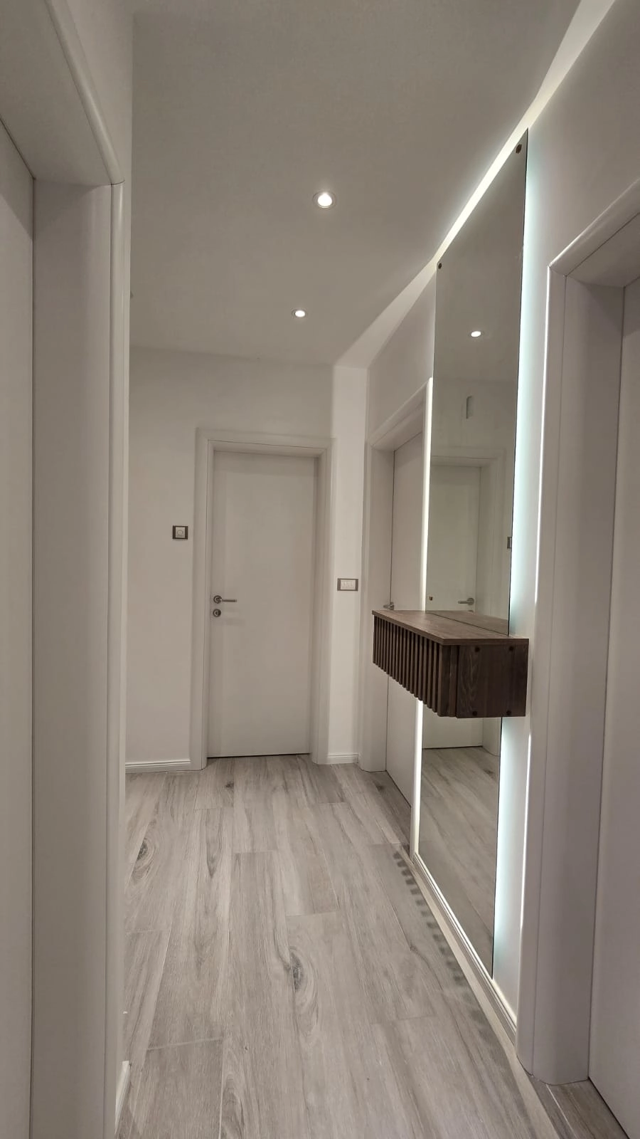 Dvosoban-stan-63-m²-za-izdavanje-Niksic-1 Izdavanje: Dvosoban stan 63 m² – Nikšić — fotografija 2