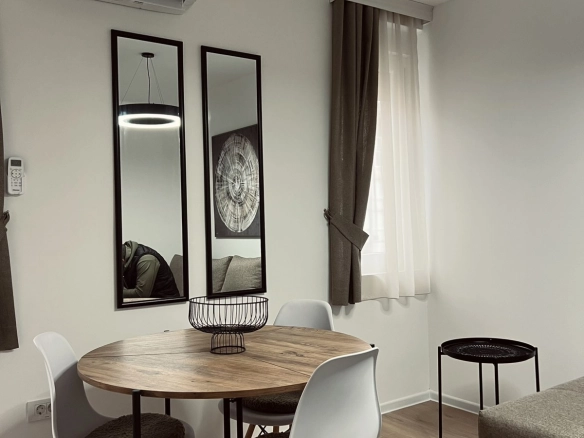 Izdavanje: Jednosoban stan 40 m² – Nikšić — fotografija 2