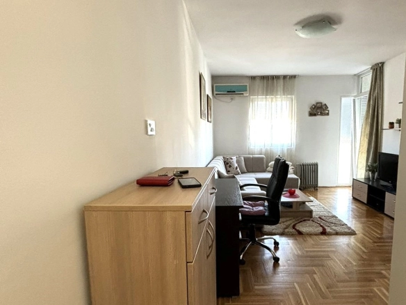 Izdavanje: Jednosoban stan 45 m² – City kvart, Podgorica — fotografija 2