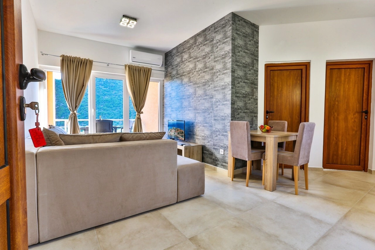 Hotel-sa-15-apartmana-u-Canju-Bar-4 Hotel 575 m² – Čanj, Bar — fotografija 5
