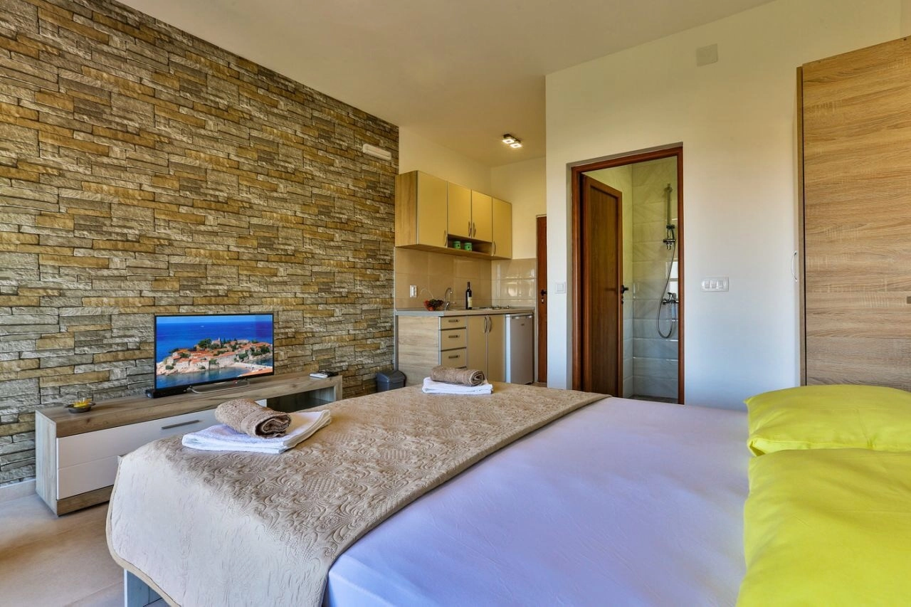 Hotel-sa-15-apartmana-u-Canju-Bar-8 Hotel 575 m² – Čanj, Bar — fotografija 9