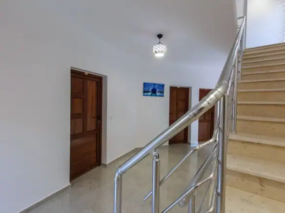 Hotel 575 m² – Čanj, Bar — fotografija 10