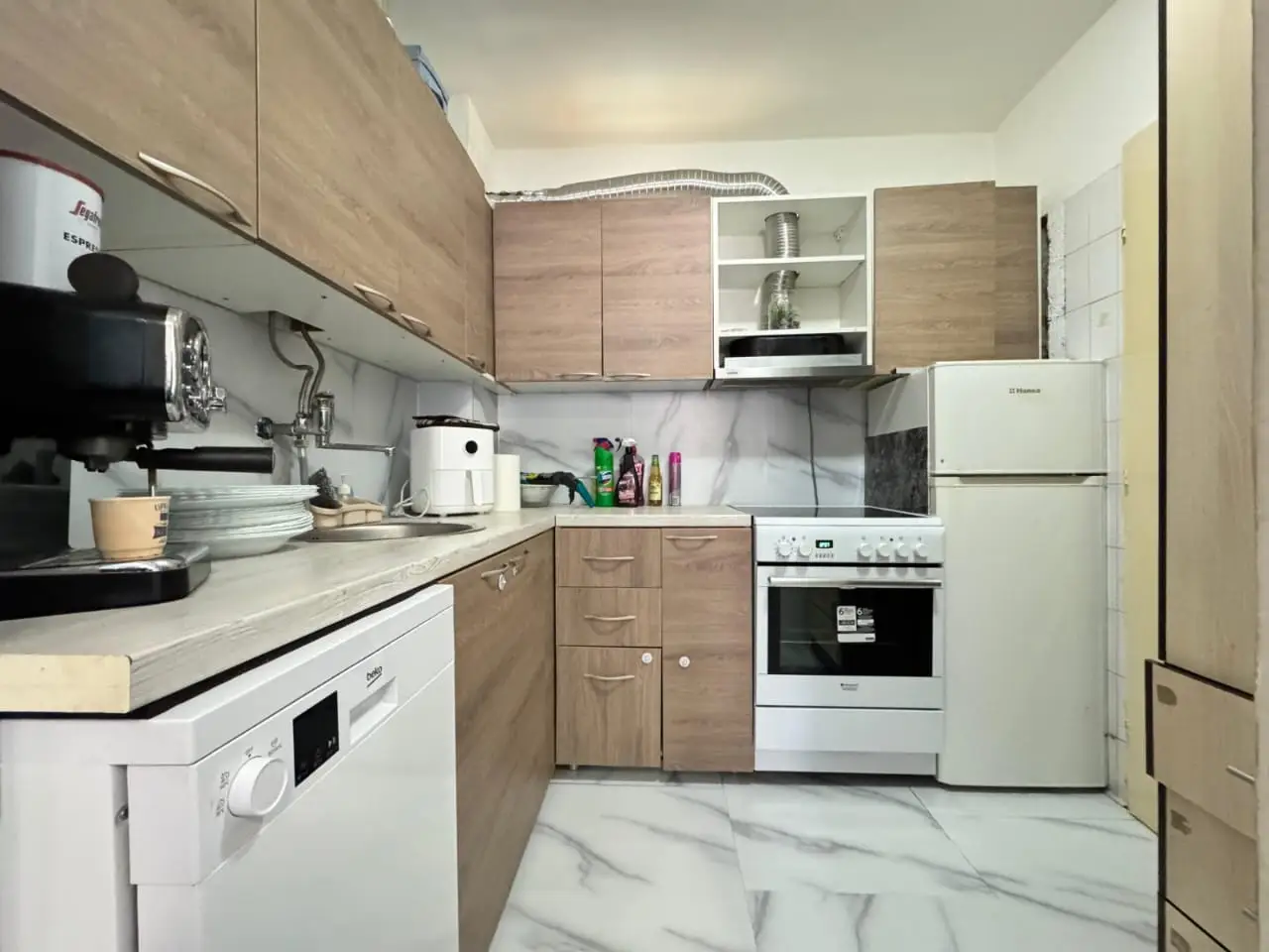 Jednosoban-stan-sa-terasom-u-Budvi-6 Jednosoban stan 42 m² – Budva — fotografija 7