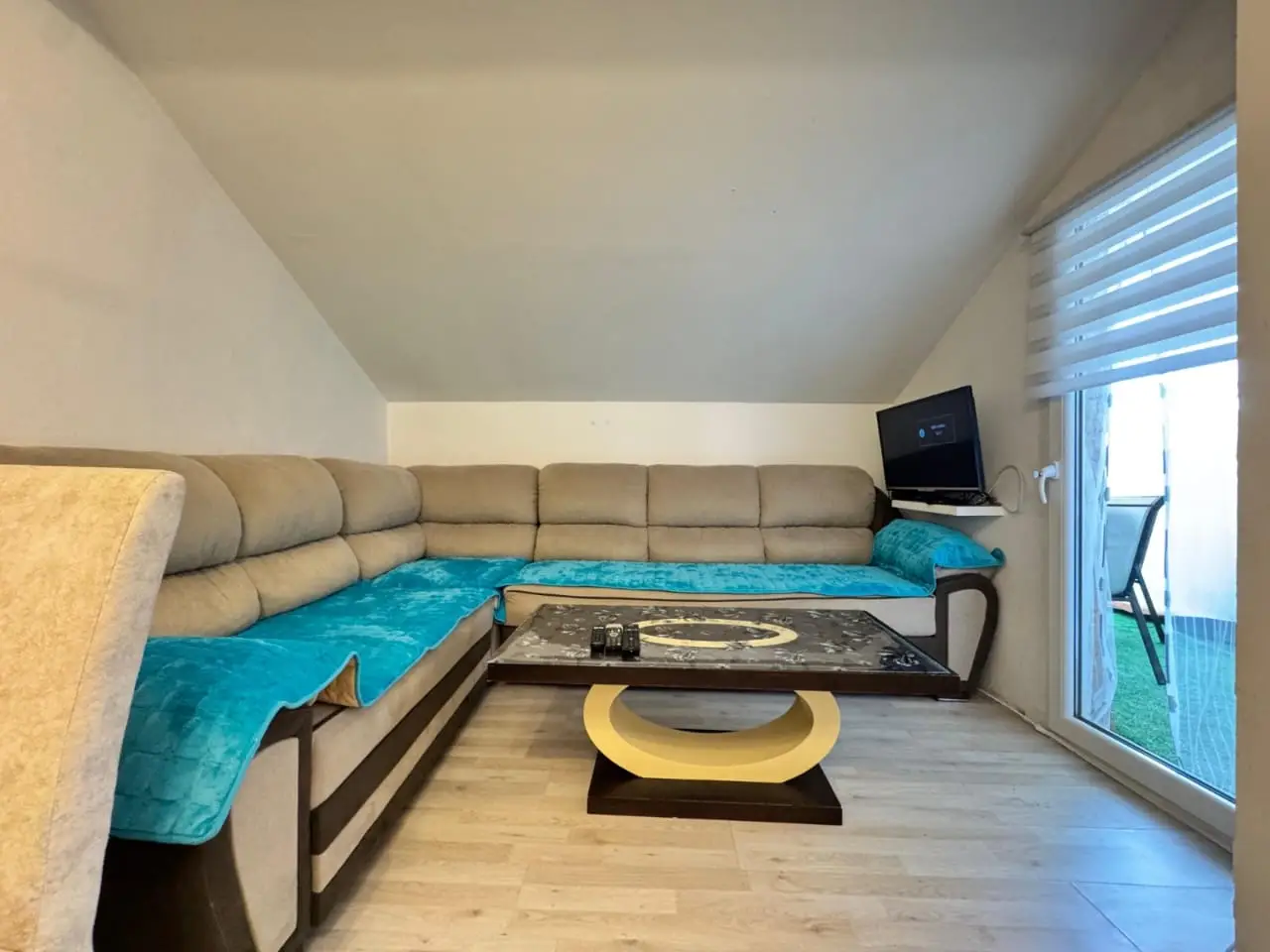 Jednosoban-stan-sa-terasom-u-Budvi-8 Jednosoban stan 42 m² – Budva — fotografija 9