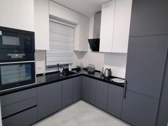 Izdavanje: Trosoban stan 95 m² – Rozino, Budva — fotografija 9