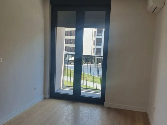 Izdavanje: Dvosoban stan 84 m² – Podgorica — fotografija 9