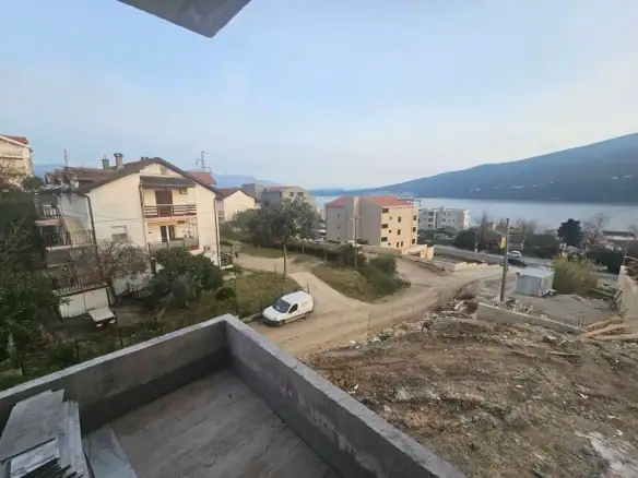 Dvosoban stan 46 m² – Đenovići, Herceg Novi — fotografija 2