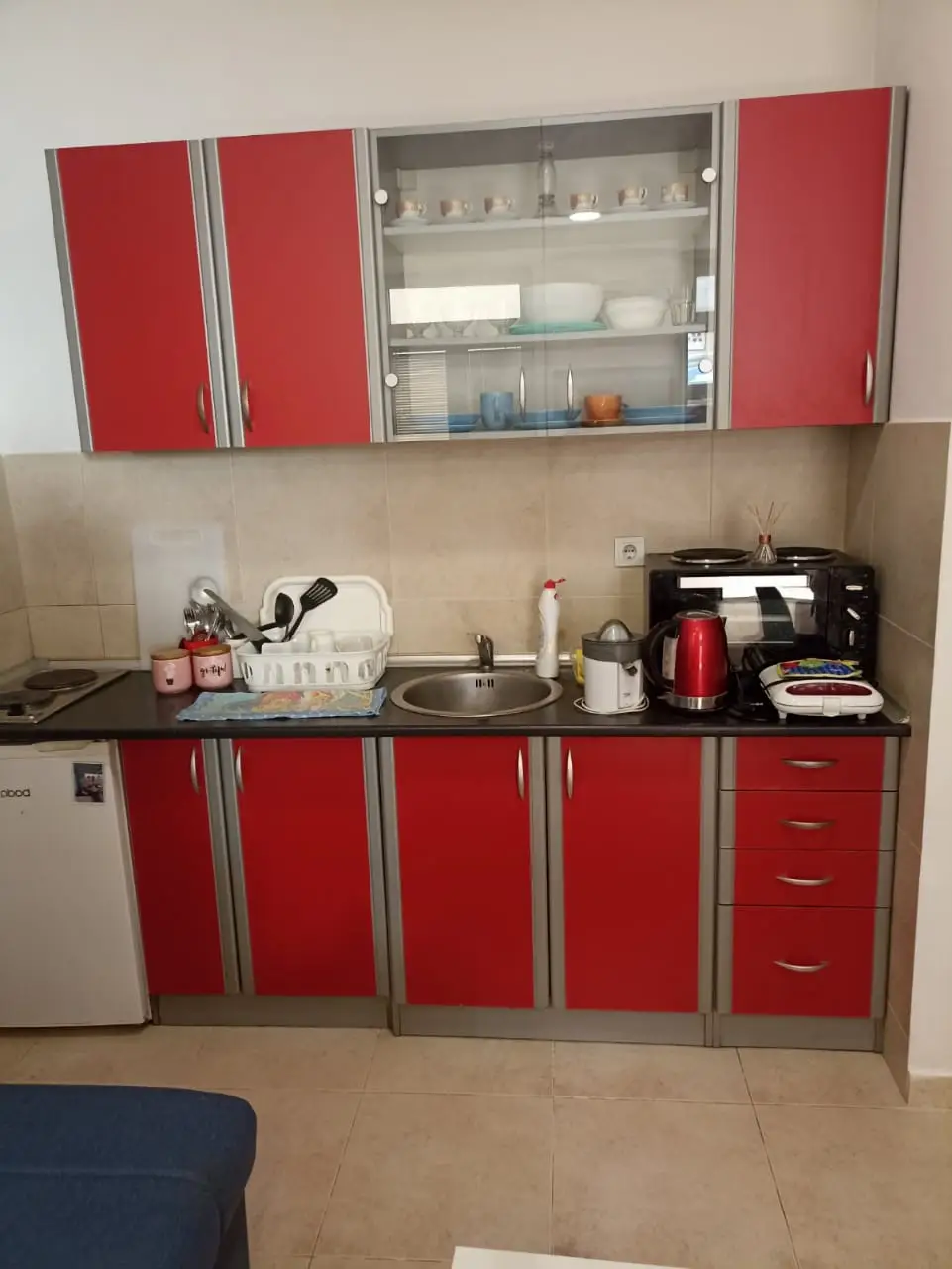 Garsonjera-u-naselju-Rozino-Budva-3 Garsonjera u Rozinu, Budva — fotografija 4