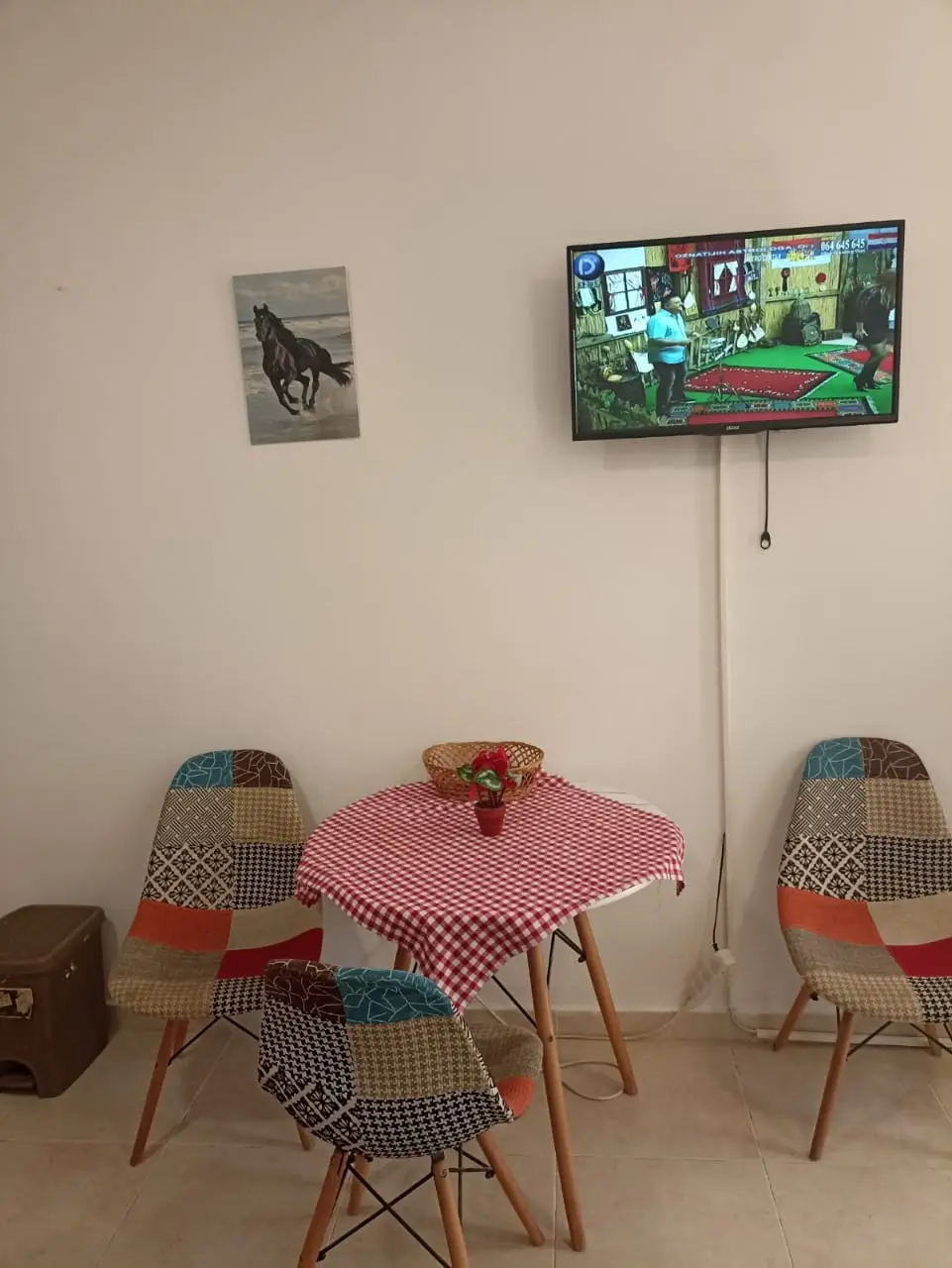 Garsonjera-u-naselju-Rozino-Budva-6 Garsonjera u Rozinu, Budva — fotografija 7