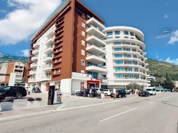 Dvosoban stan 2 m² – Budva — fotografija 9