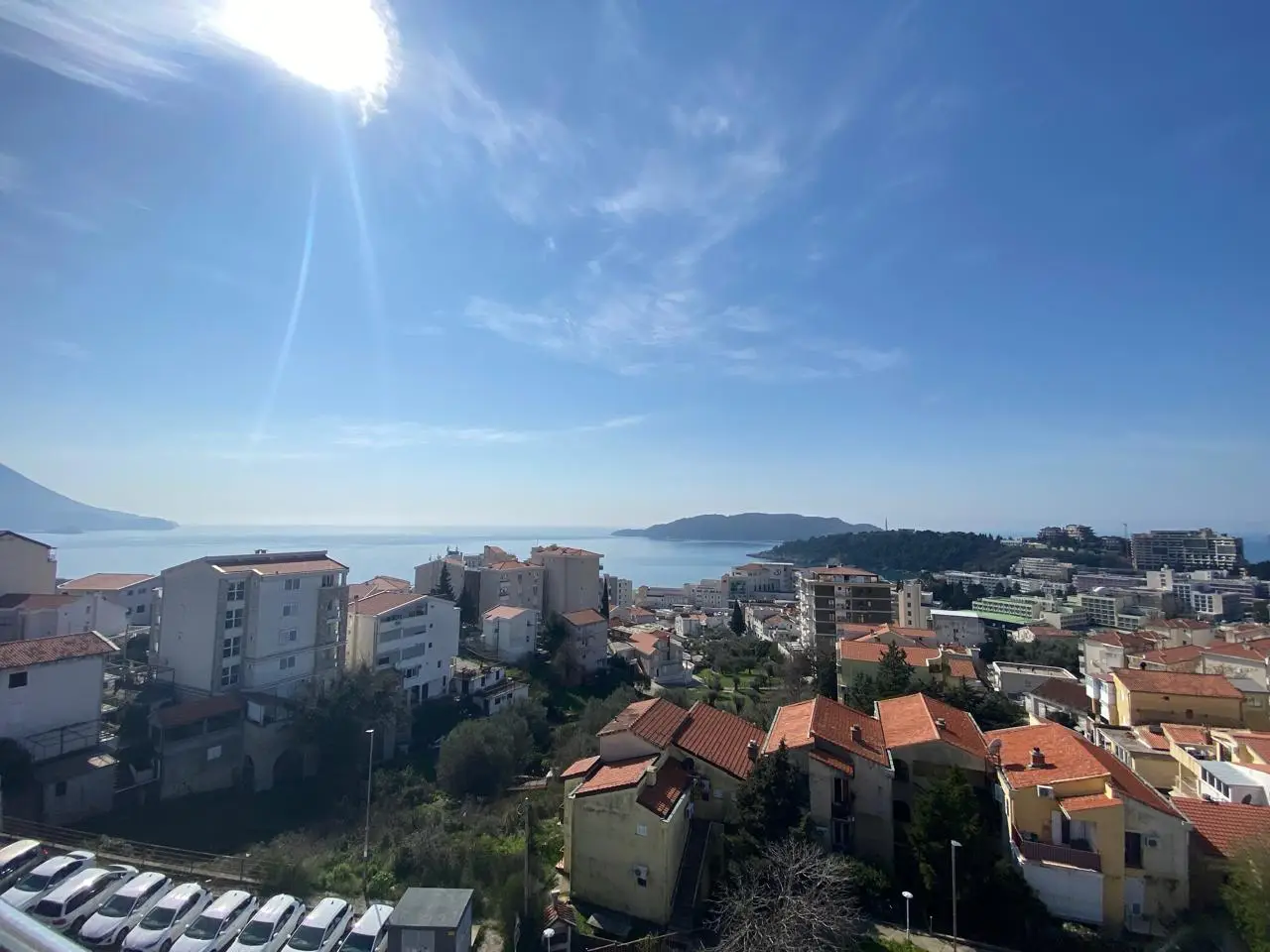 Dvosoban-stan-sa-pogledom-na-more-u-Becicima-Budva-5 Dvosoban stan 65 m² – Bečići, Budva — fotografija 6