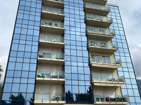 Dvosoban stan 119.000 m² – Bečići, Budva — fotografija 3
