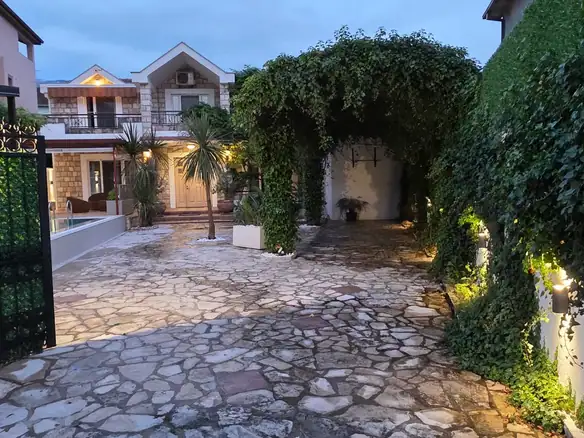 Kuća 234 m² – Tivat — fotografija 3
