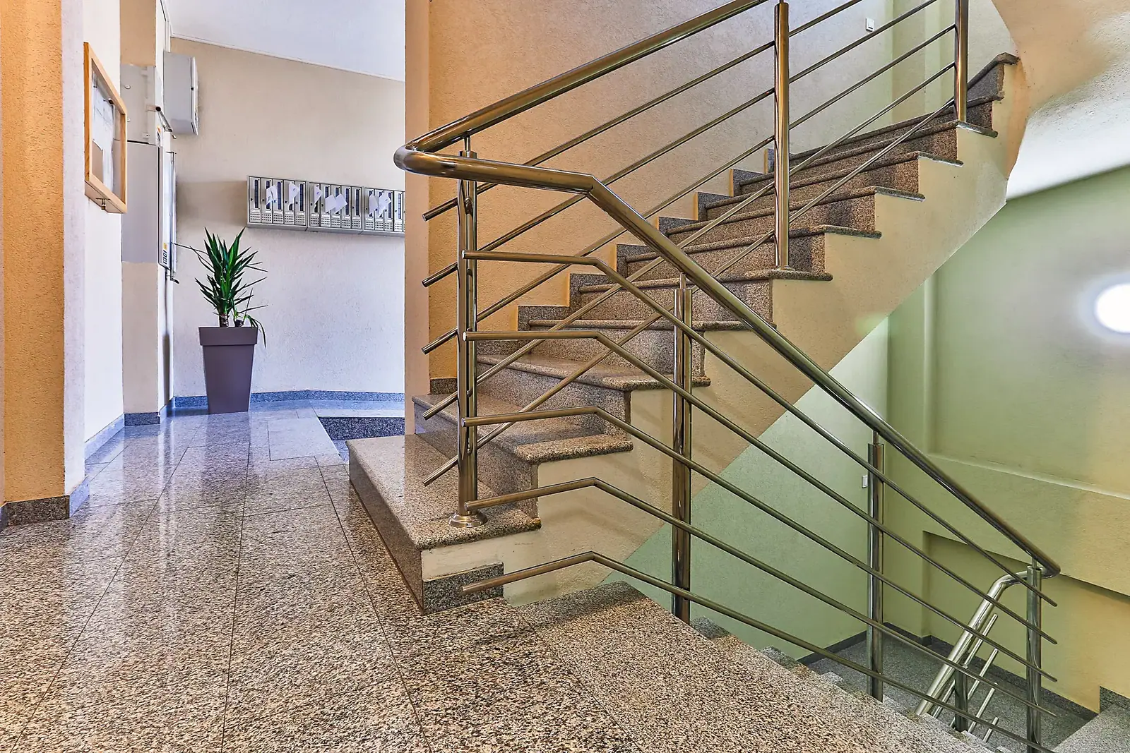 Garsonjera 19 m² – Rozino, Budva — fotografija 2