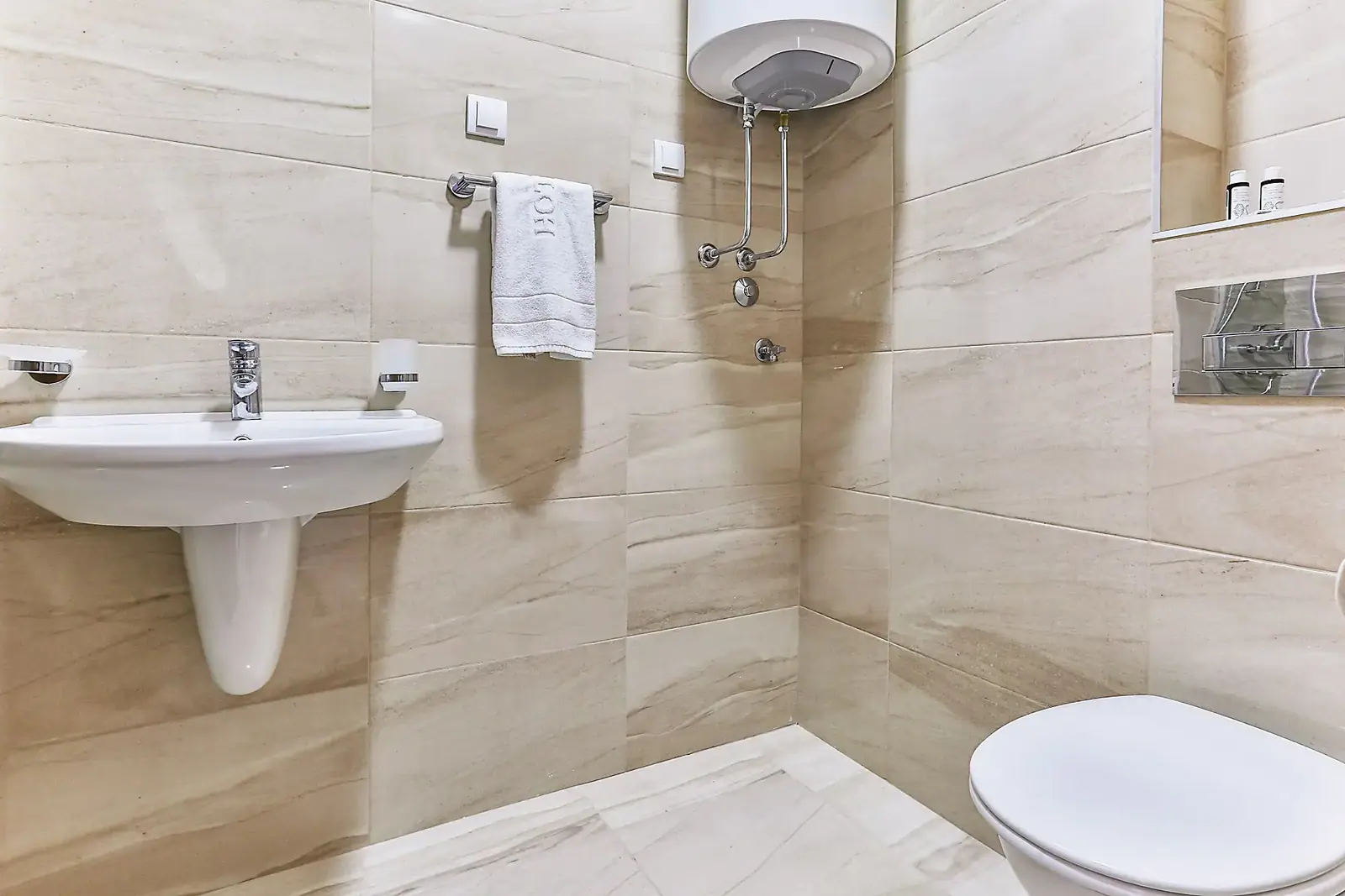 Garsonjera 19 m² – Rozino, Budva — fotografija 6