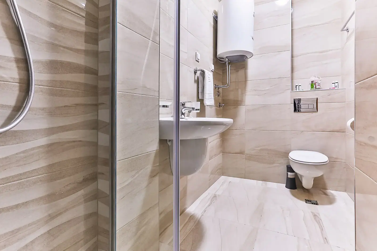 Garsonjera 19 m² – Rozino, Budva — fotografija 7