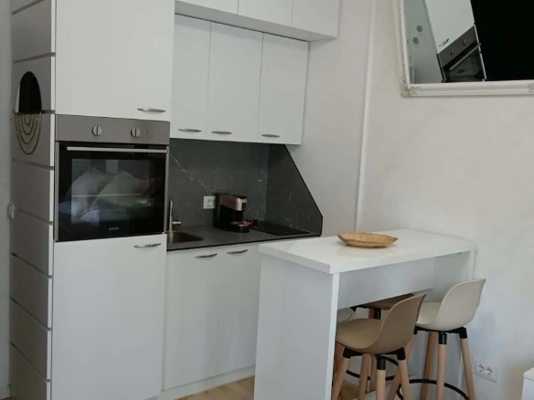 Izdavanje: Garsonjera 32 m² – Ulcinj — fotografija 2