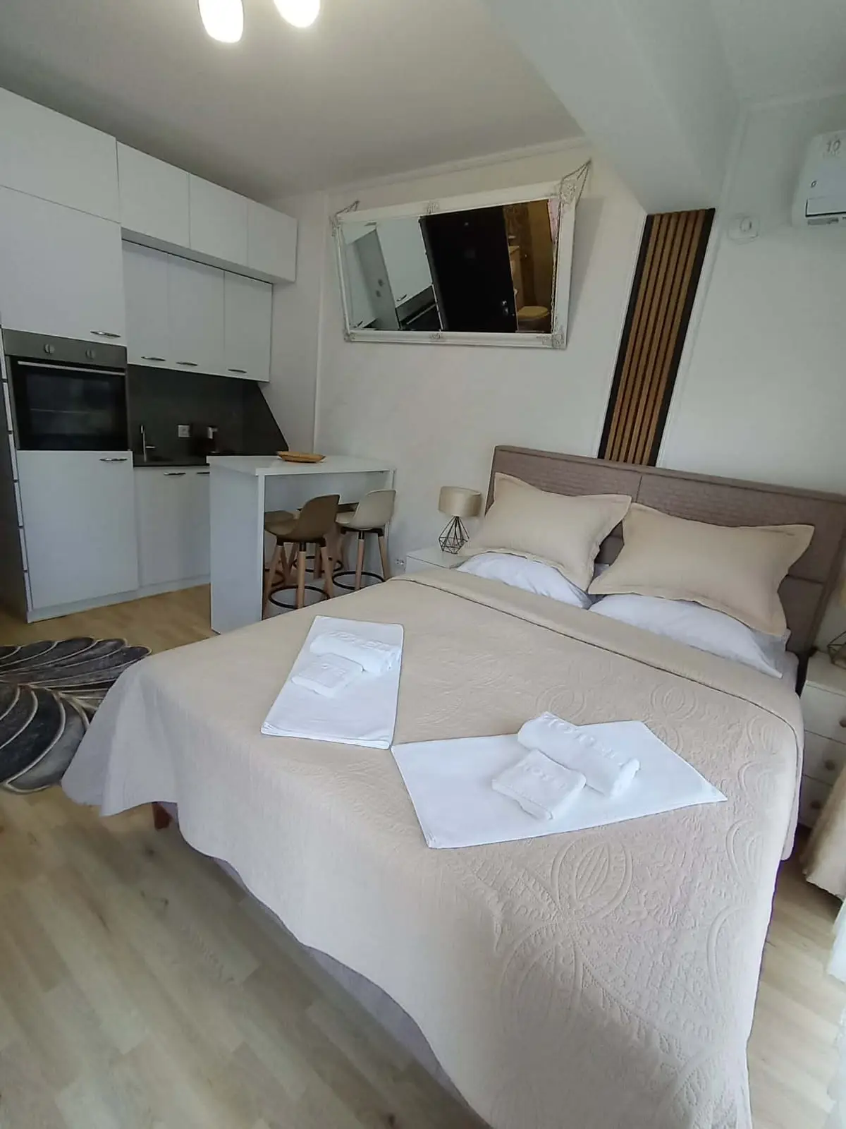 Garsonjera-u-hotelskom-kompleksu-Olea-Ulcinj-3 Izdavanje: Garsonjera 32 m² – Ulcinj — fotografija 4