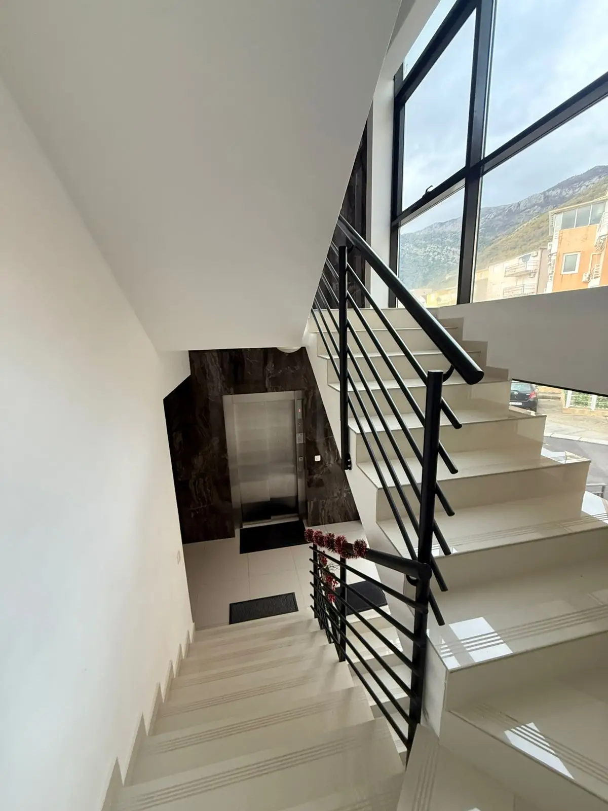Izdavanje: Garsonjera 33 m² – Petrovac, Budva — fotografija 8