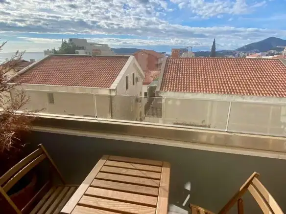Dvosoban stan u Rafailovićima