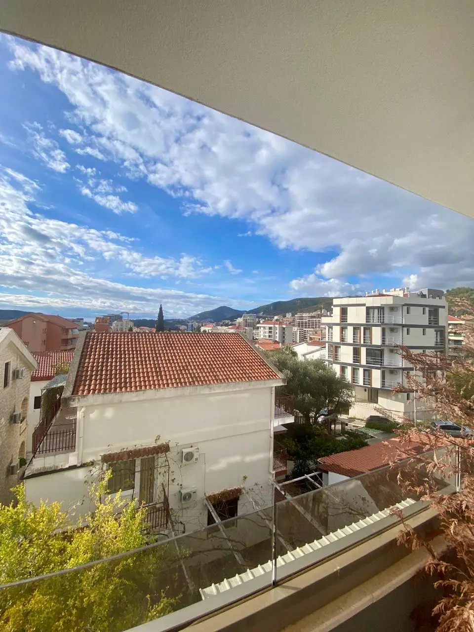 Dvosoban-stan-u-Rafailovicima-Budva-1 Izdavanje: Dvosoban stan 59 m² – Rafailovići, Budva — fotografija 2