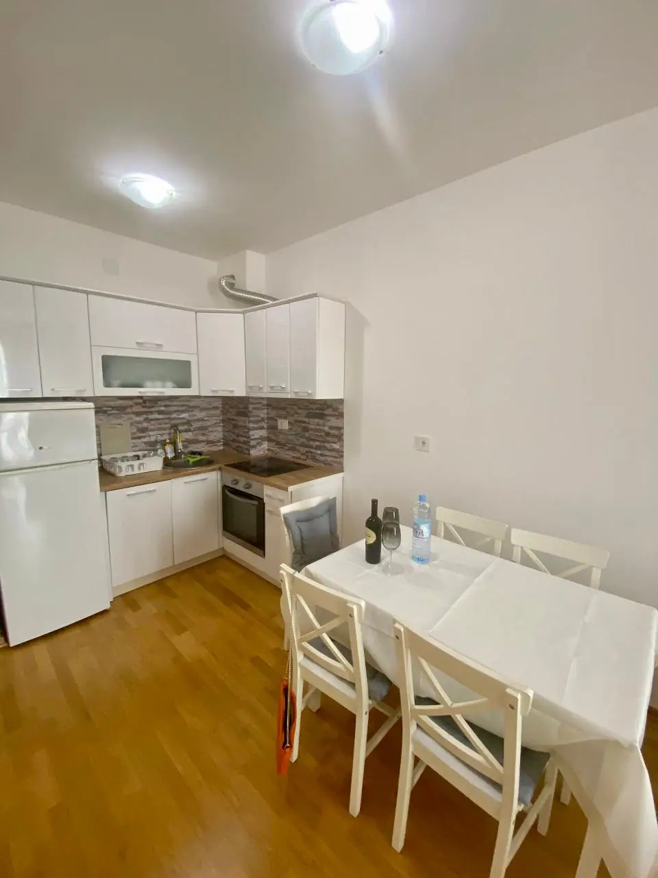 Dvosoban-stan-u-Rafailovicima-Budva-6 Izdavanje: Dvosoban stan 59 m² – Rafailovići, Budva — fotografija 7