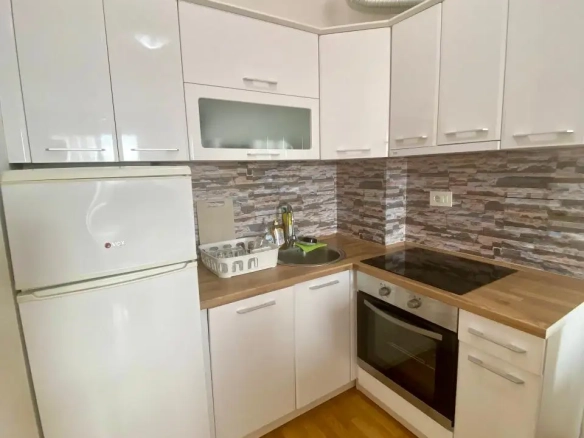 Izdavanje: Dvosoban stan 59 m² – Rafailovići, Budva — fotografija 8