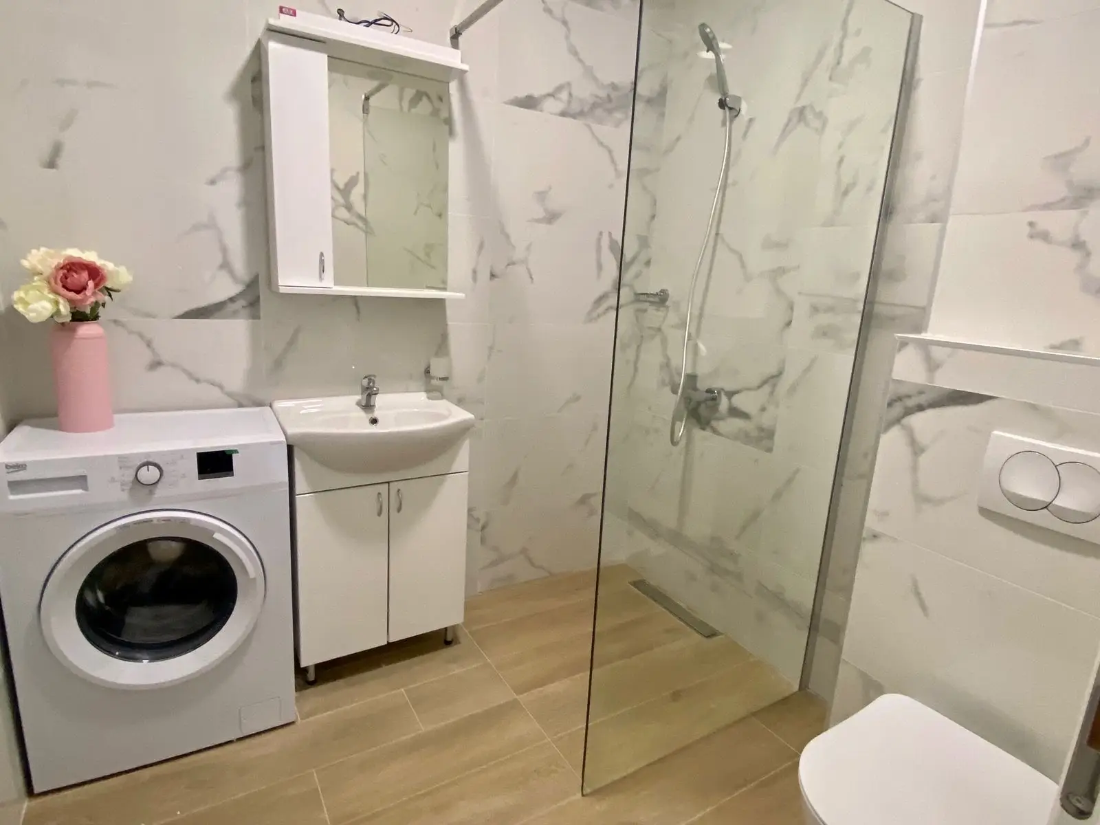 Dvosoban-stan-u-naselju-Seoce-Budva-4 Izdavanje: Dvosoban stan 77 m² – Seoce, Budva — fotografija 5