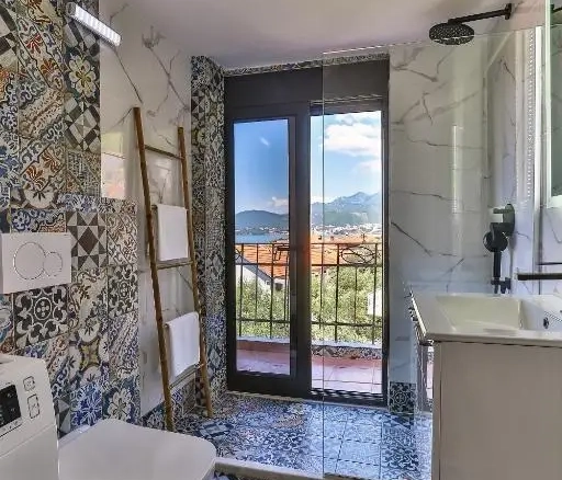 Dvosoban stan 100 m² – Sveti Stefan, Budva — fotografija 3