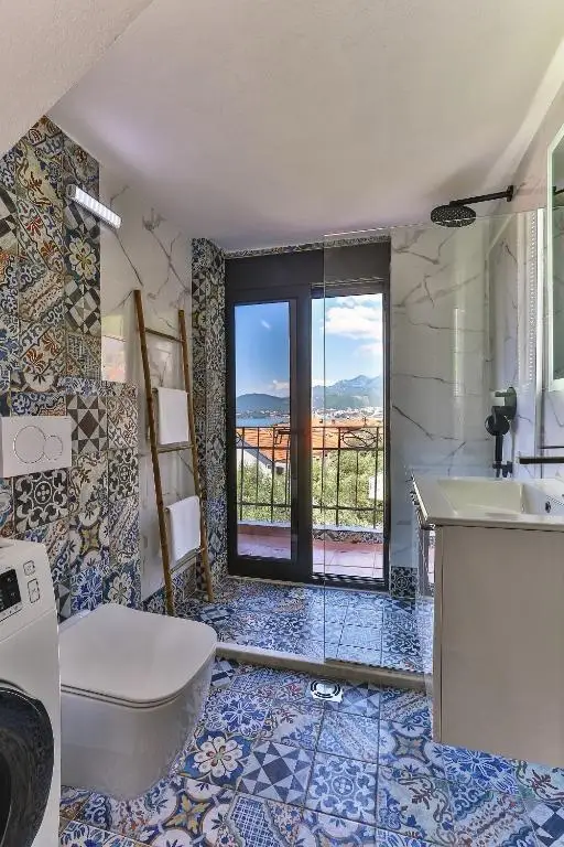 Dvosoban stan 100 m² – Sveti Stefan, Budva — fotografija 3