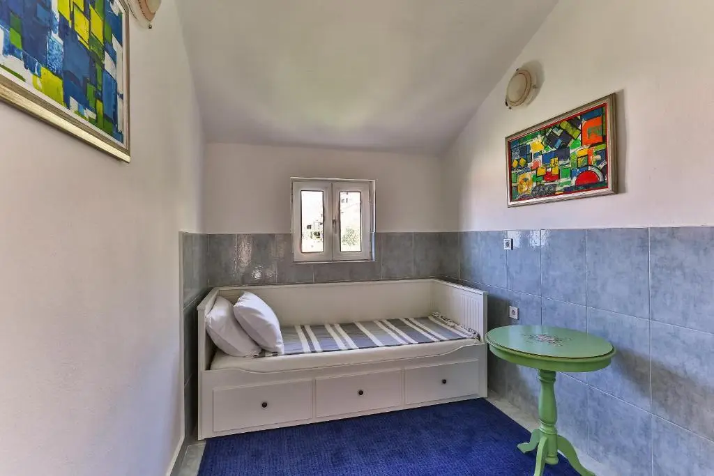 Dvosoban stan 100 m² – Sveti Stefan, Budva — fotografija 9