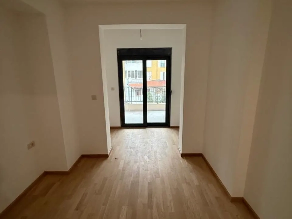 Trosoban stan 115 m² – Budva — fotografija 10