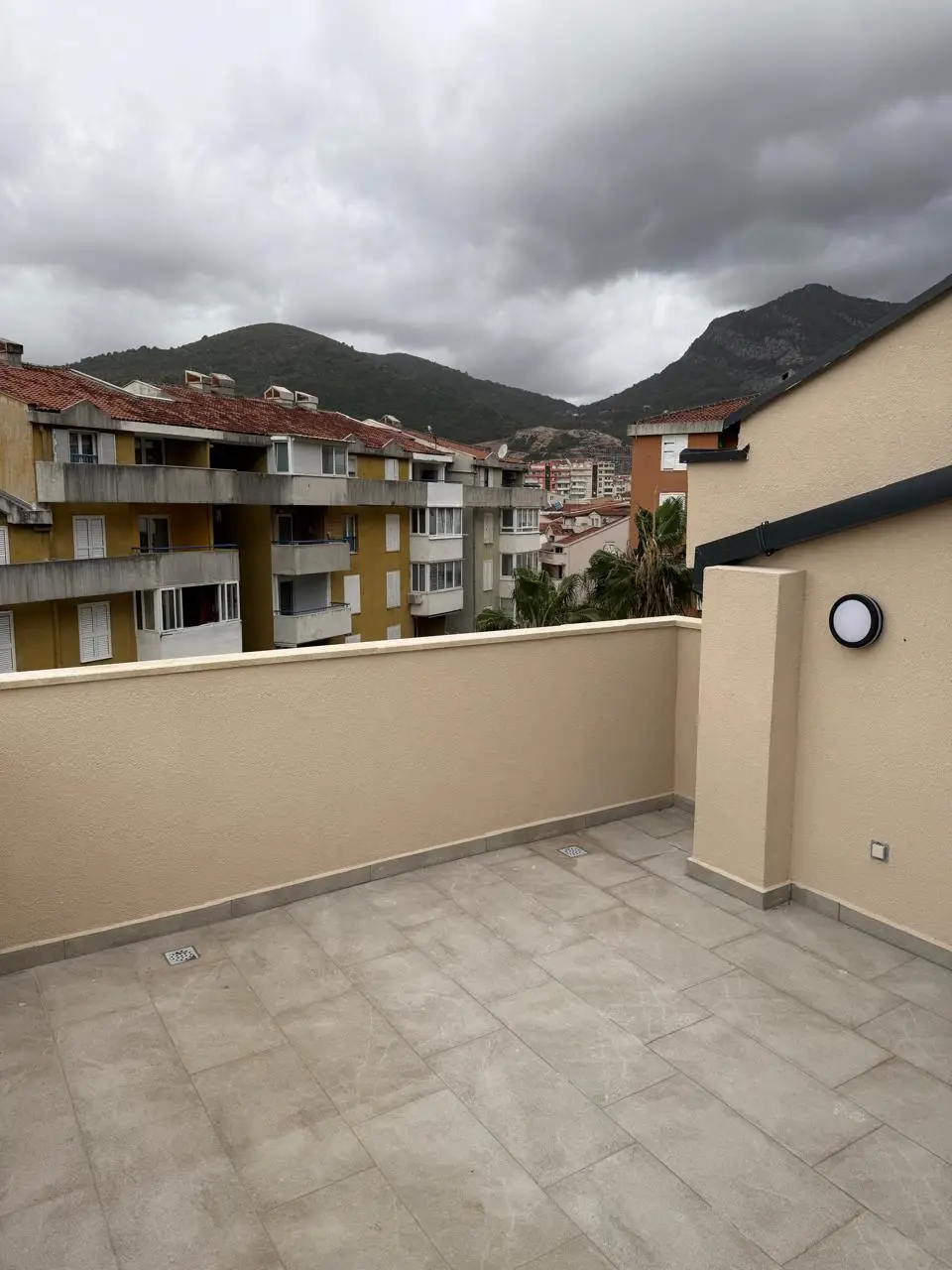 Jednosoban-stan-sa-dvije-terase-Adok-Budva-4 Jednosoban stan 71 m² – Budva — fotografija 5