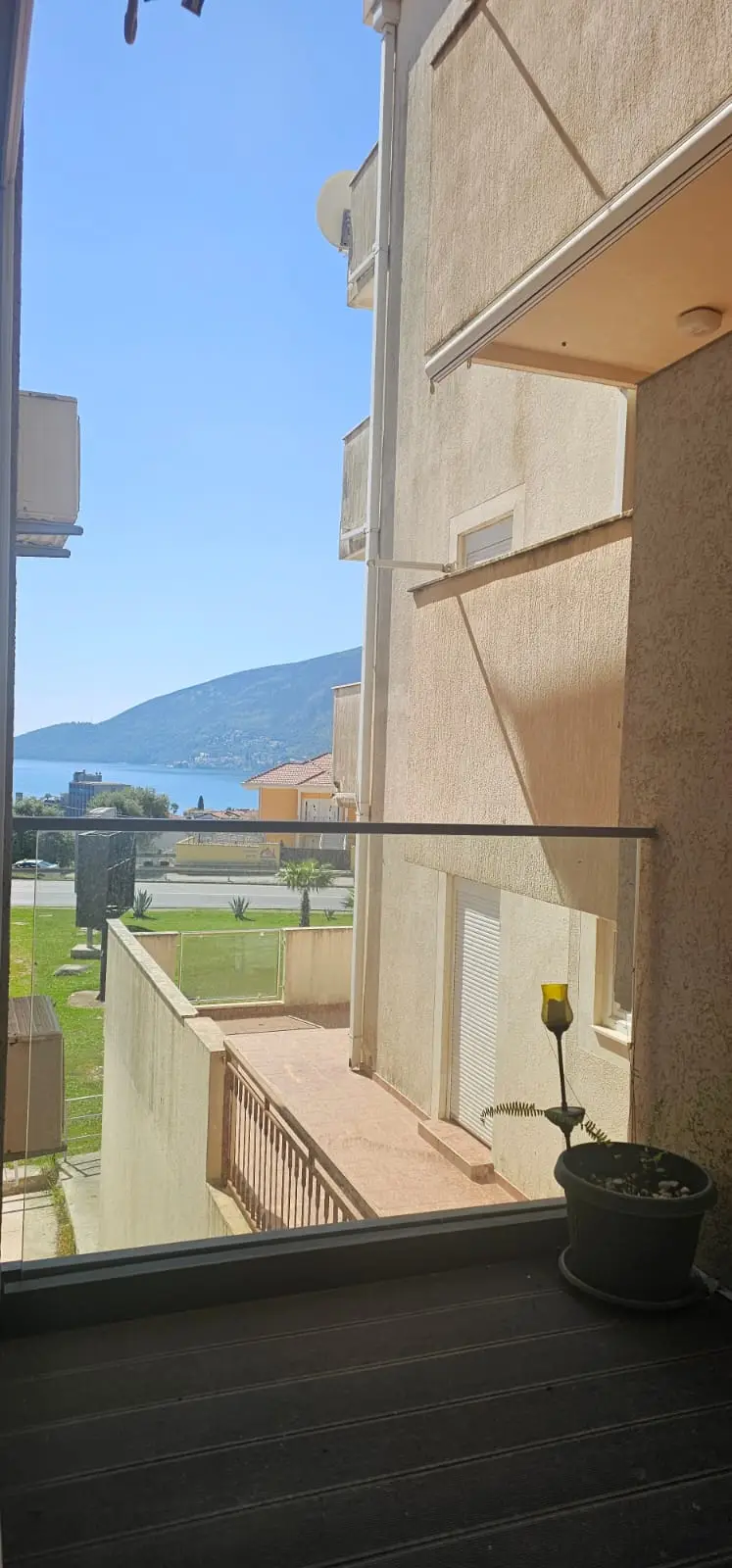 Jednosoban-stan-s-terasom-u-Igalu-Herceg-Novi Jednosoban stan s terasom u Igalu