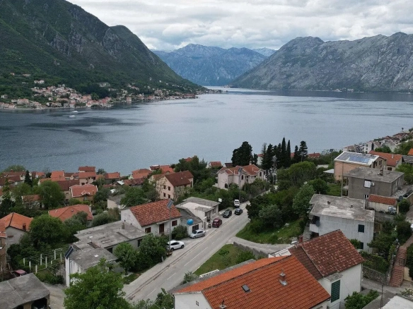 Plac – Dobrota, Kotor — fotografija 4