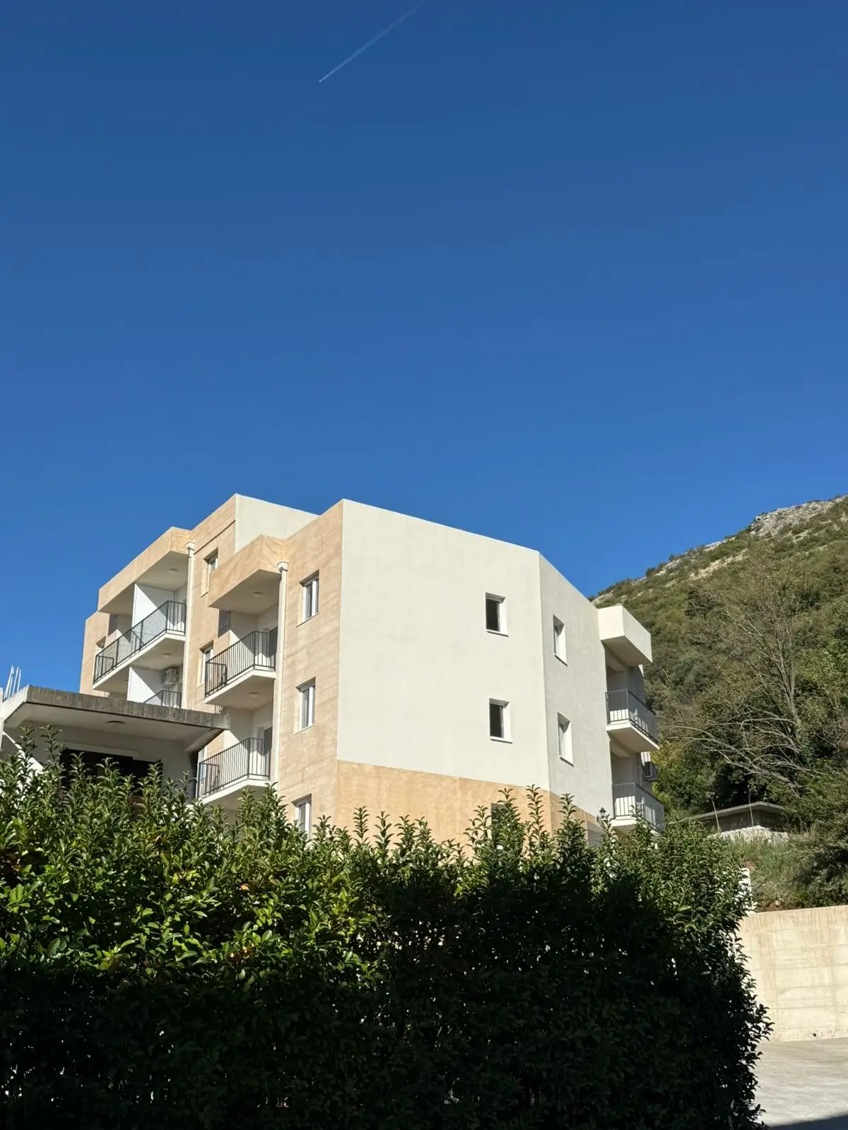 Dvosoban-stan-u-novogradnji-Petrovac-Budva Dvosoban stan u novogradnji