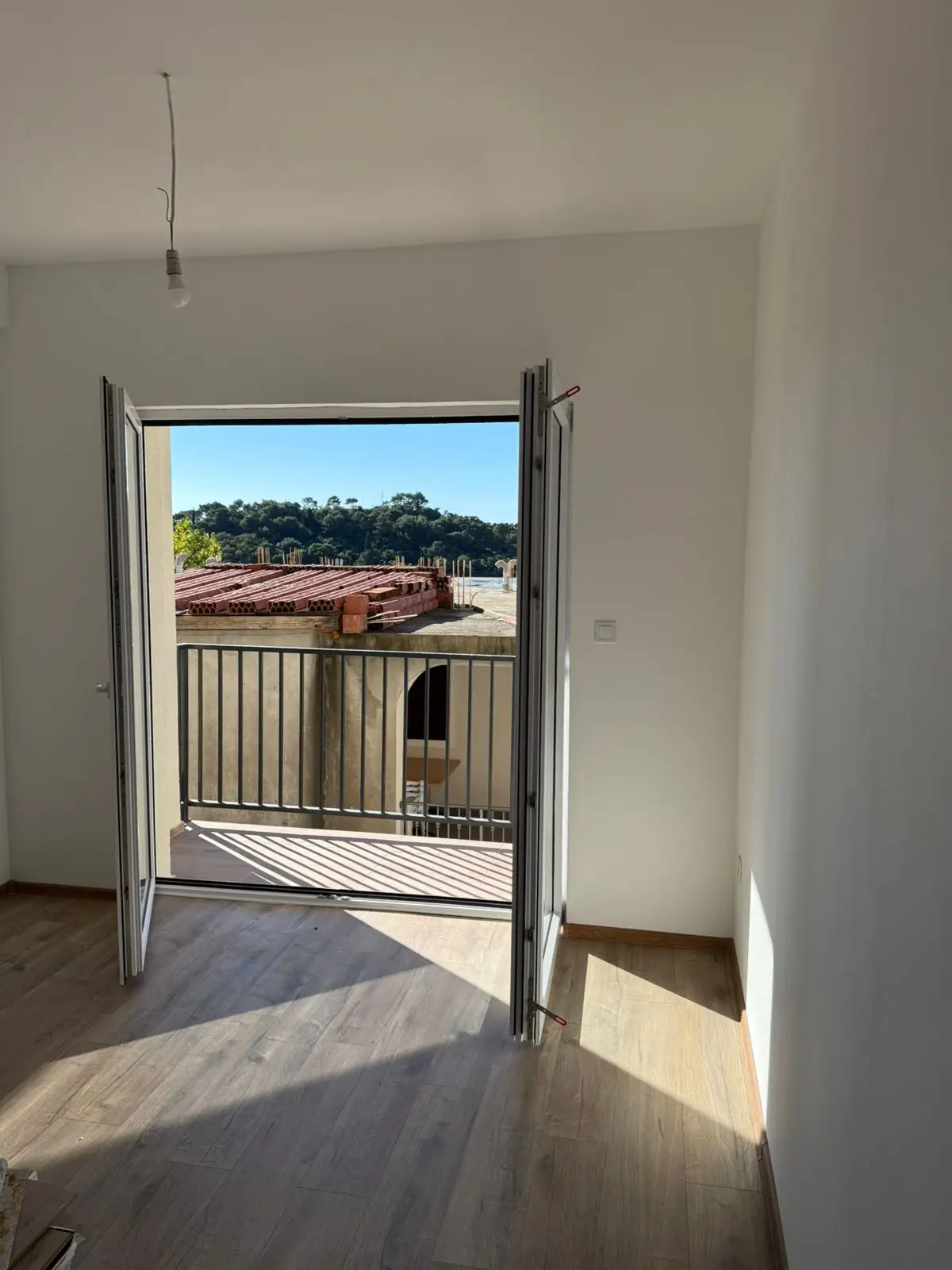 Dvosoban-stan-u-novogradnji-Petrovac-Budva-5 Dvosoban stan 54 m² – Petrovac, Budva — fotografija 6